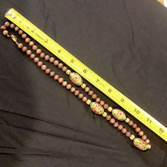 Vintage Amethyst Beads and Gold Floral Cloisonné Enamel Beaded Necklace - Picture 11 of 12